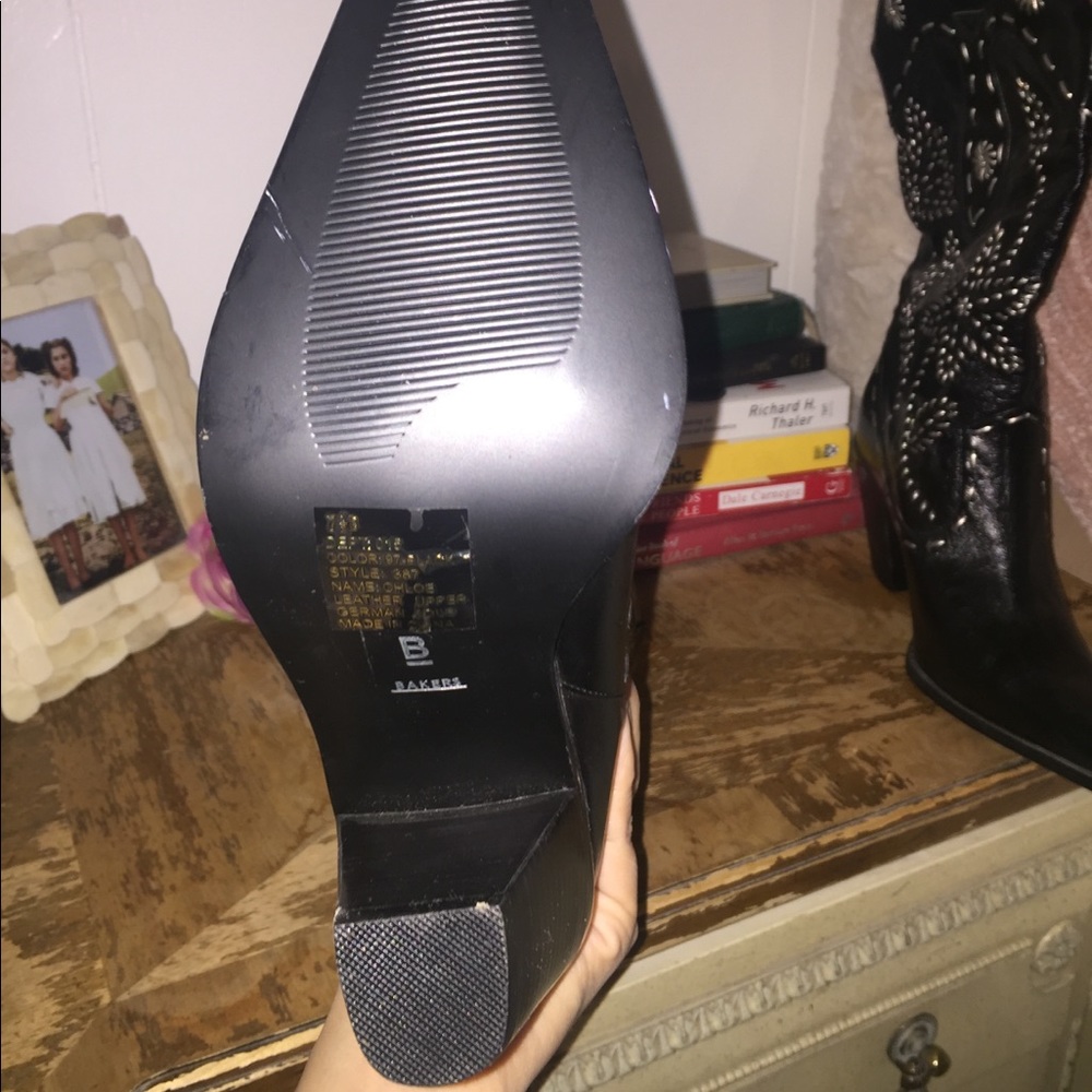 Bakers Cowboy Boots - Picture 7 of 7